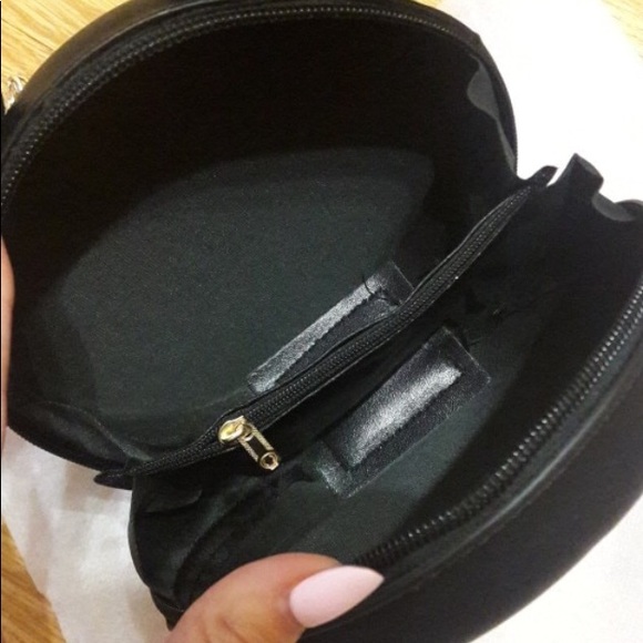 Disney Mickey Mouse Black Crossbody Bag Handbag - Picture 6 of 6